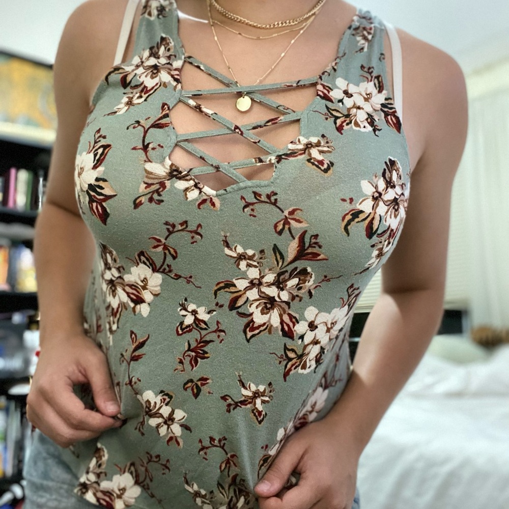 American Eagle green boho floral tank top